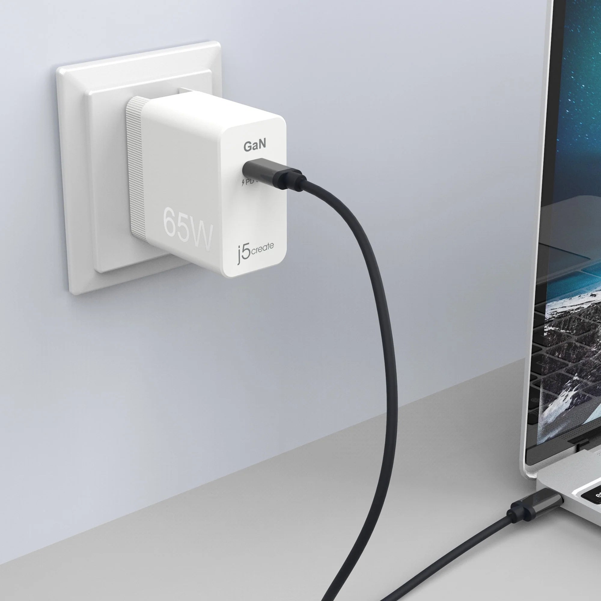 JUP1365 - 65W GaN PD USB-C Mini Charger